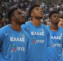 Σε ενόχλησαν οι «μαύροι», ε;